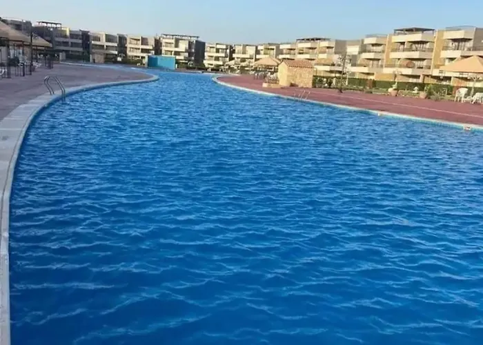 Spacious Duplex With Private Roof, Blumar El Sokhna, Families Only Apartman