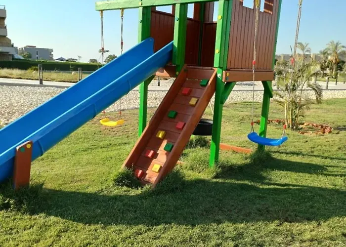 Spacious Duplex With Private Roof, Blumar El Sokhna, Families Only