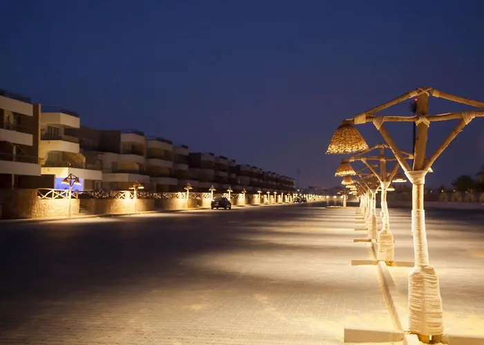 Spacious Duplex With Private Roof, Blumar El Sokhna, Families Only
